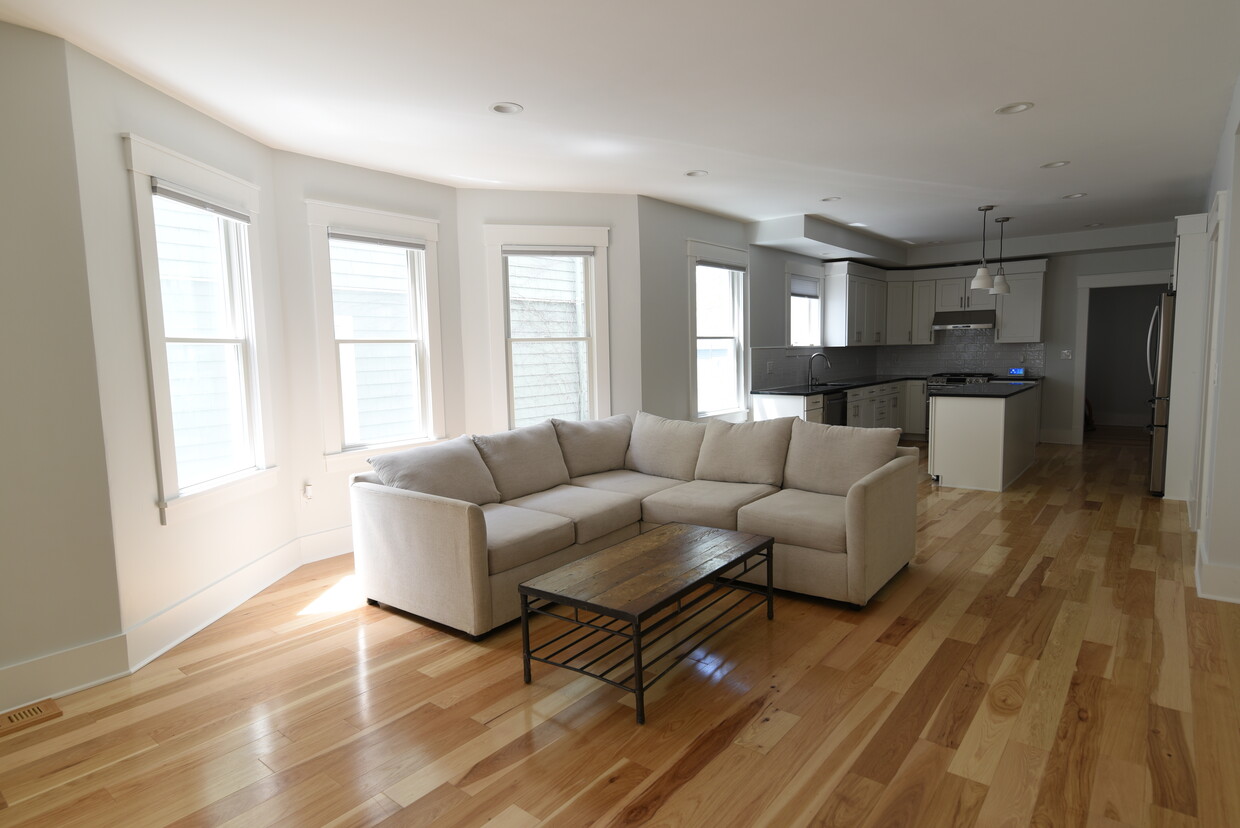 Living Area - 90 Bartlett St