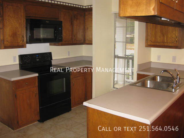 Building Photo - 531 Cheryil Ln