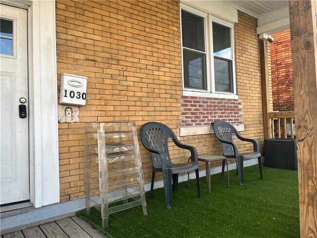 Foto del edificio - 1030 Ross Ave