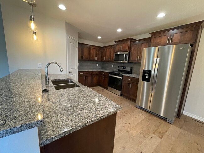 Building Photo - 681 N Montego St