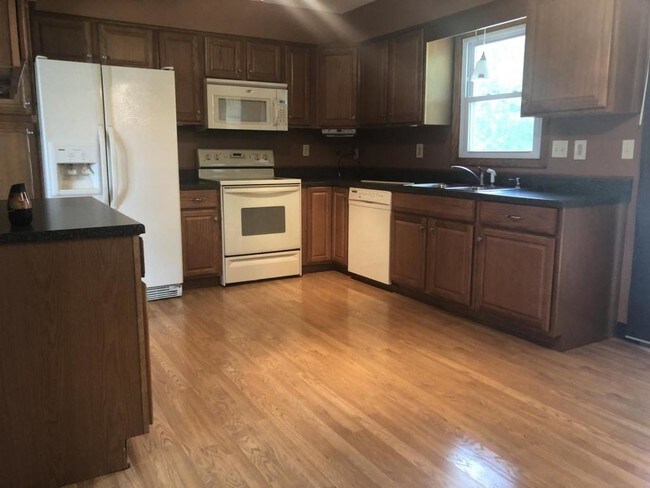 Foto del edificio - 855 Mindy Lane