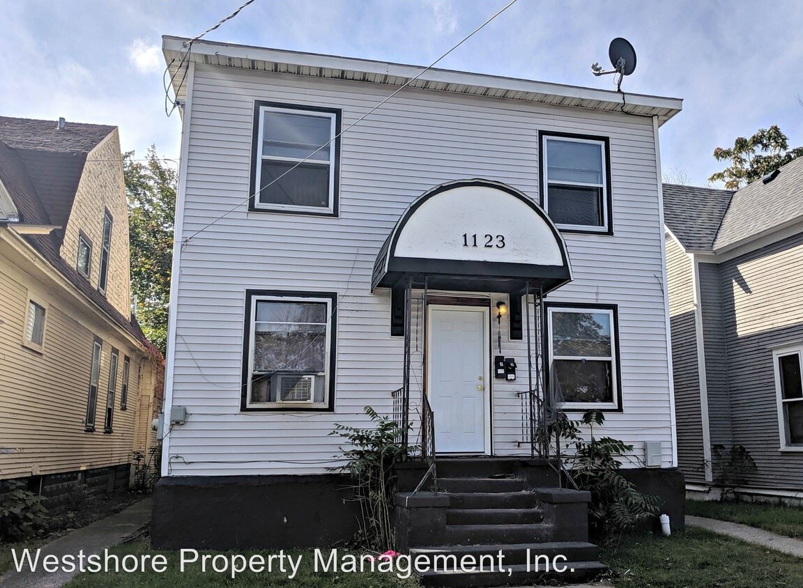 Primary Photo - 1123 Pine St