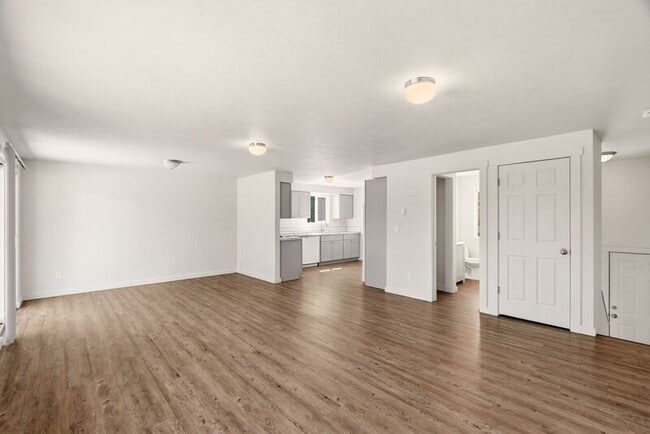 Building Photo - 10923 E 16th Ave