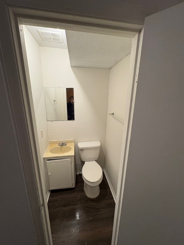 Foto del edificio - 122 Carriage Pl