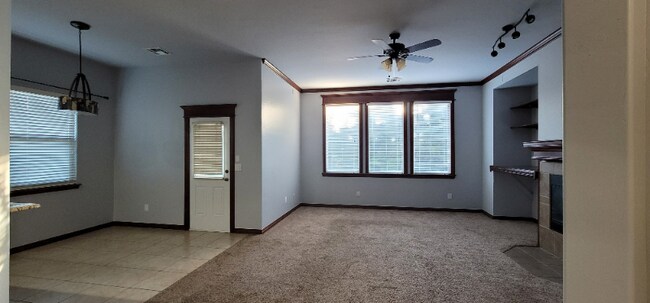 Foto del edificio - 11929 Whitney Way