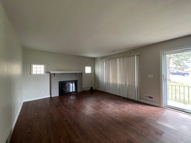 Foto del edificio - 8507 Linda Rd