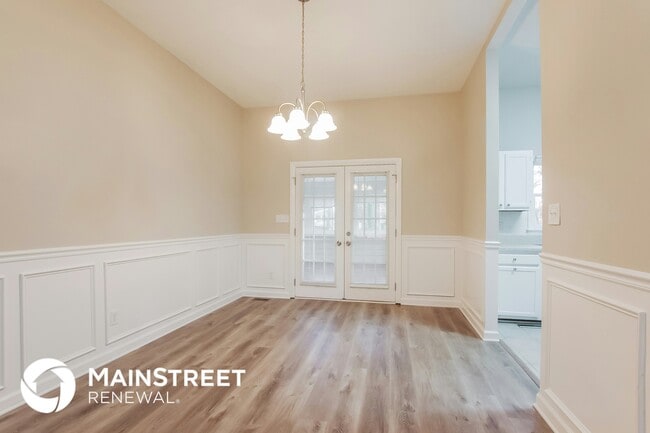 Foto del edificio - 317 Honeywood Ln