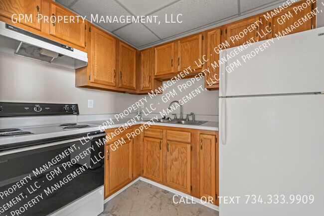 Foto del edificio - 412 Grand River Ave