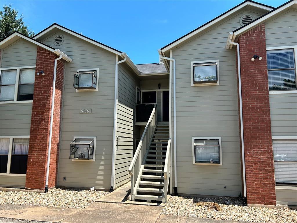 Foto principal - 9509 Kempler Dr
