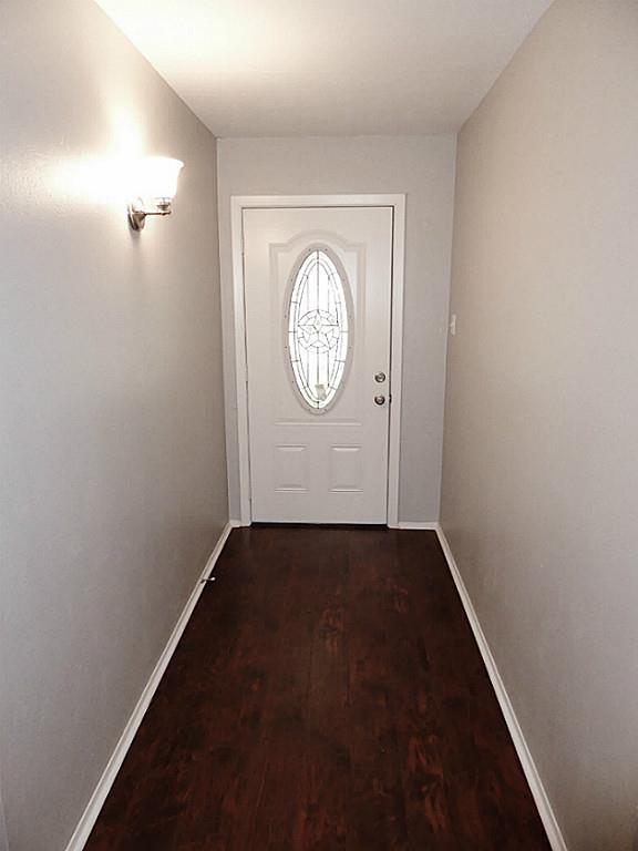 Foto del edificio - 4406 Kinloch Dr