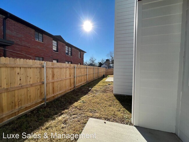 Building Photo - 3 br, 2 bath House - 1709 NW 11th Street