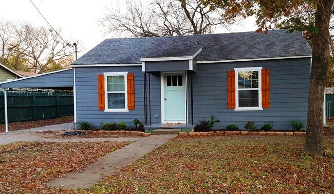 Entrada frontal - 404 Briggs St