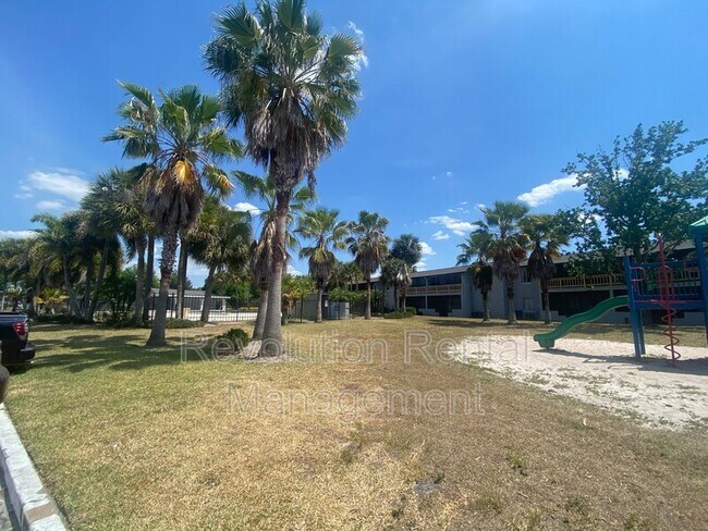 Building Photo - 4809 S Texas Ave