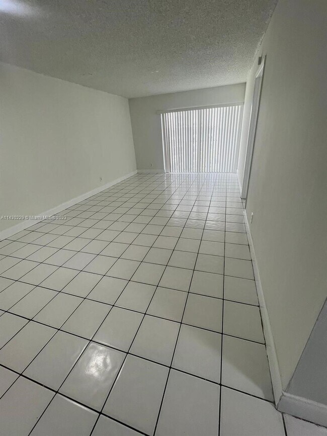 Building Photo - 8700 N Sherman Cir