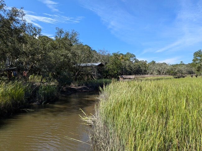 Burden Creek mirando hacia River Rd - 2735 Exchange Landing Rd