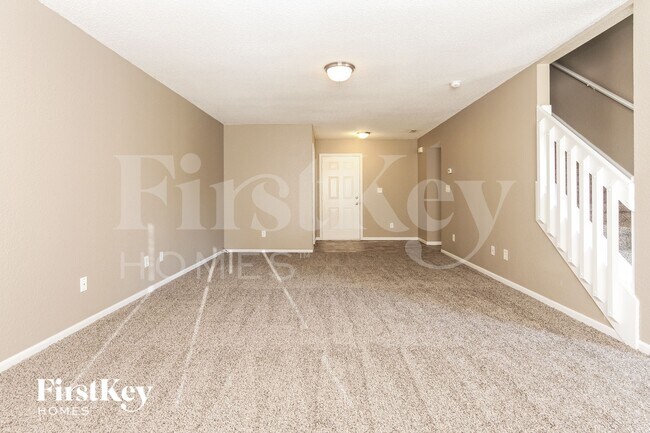 Foto del edificio - 1820 Long Lake Dr