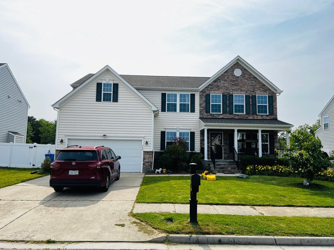 Foto principal - 740 Appalachian Ct