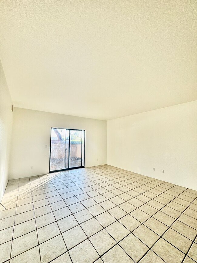 Building Photo - Greenlee1205