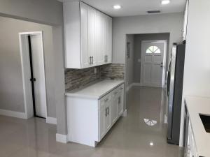 Foto del edificio - 210 NW 55th St