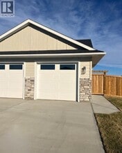 Building Photo - 93 Sunset Dr