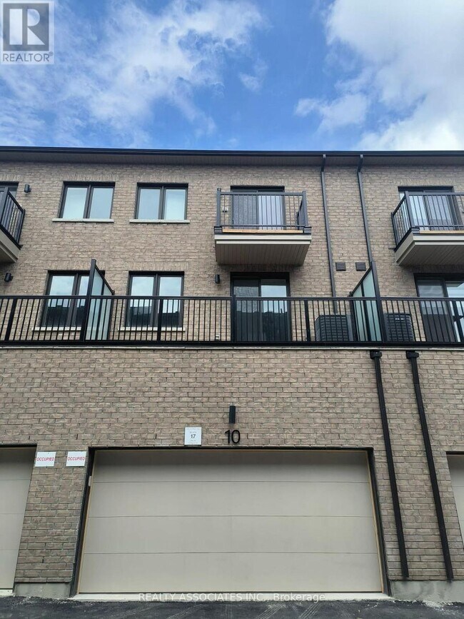 Building Photo - 10 Victor Metcalf Ln.