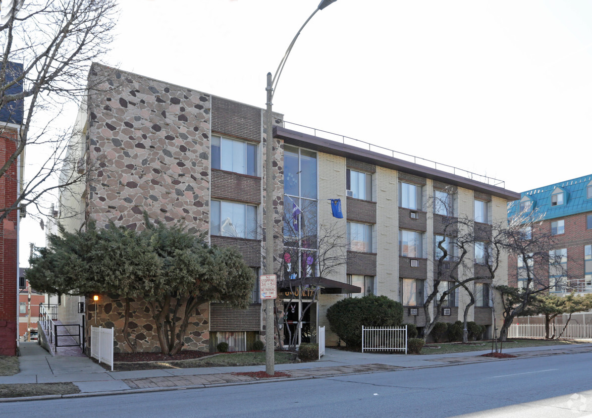Primary Photo - The Graduate Apartments