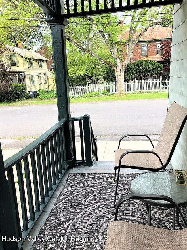 Foto del edificio - 9 N Franklin St