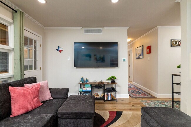 Foto del edificio - 2224 Ridgeway St