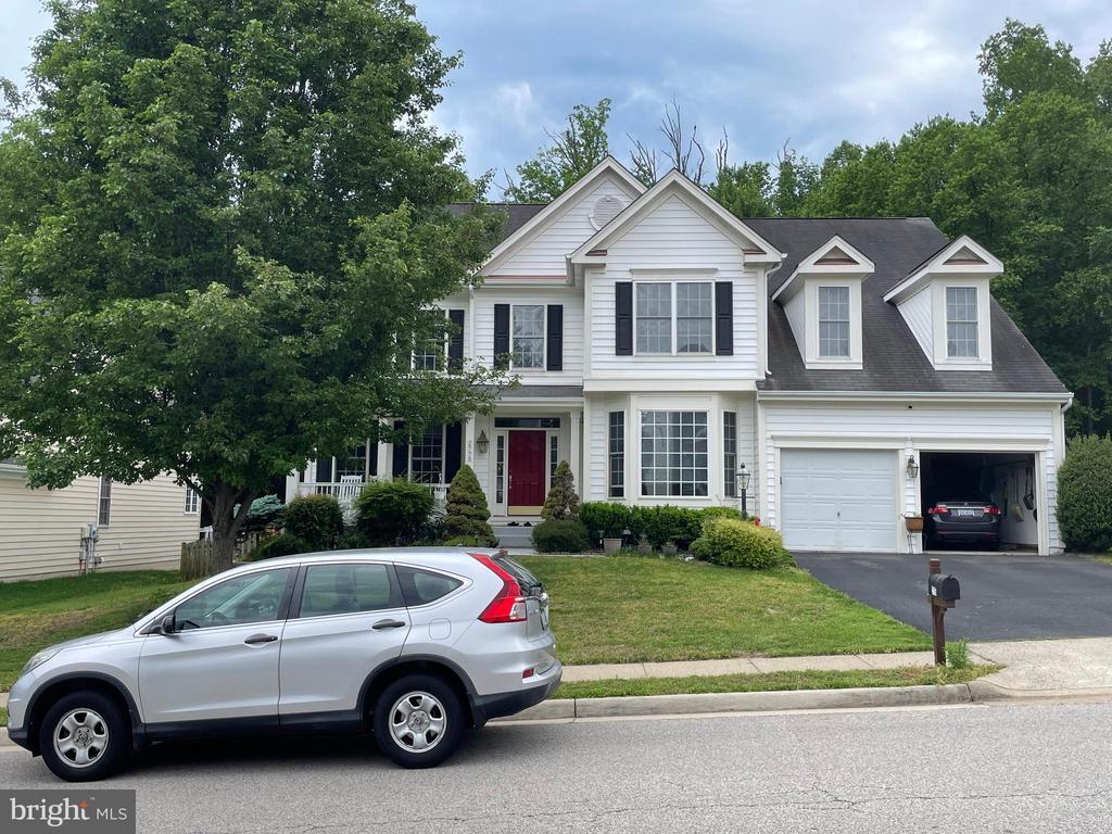 Foto principal - 2775 Burrough Hill Ln