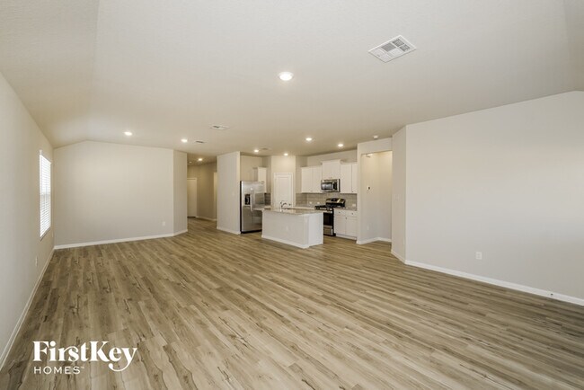 Foto del edificio - 6627 Hatchery Way