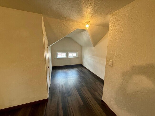 Foto del edificio - 210 N 1st Ave