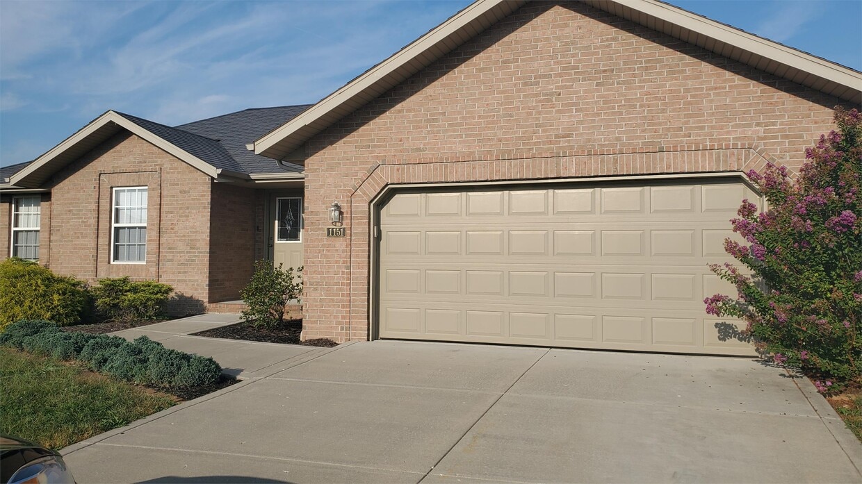 1151 W Lois Ln, Republic, MO 65738 House Rental in Republic, MO