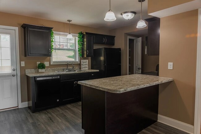 Building Photo - 1775 Spring Water Dr