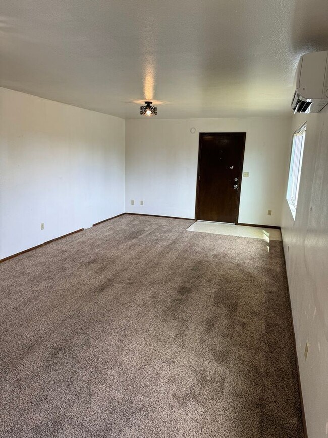 Foto del edificio - 285 E 11th Ave