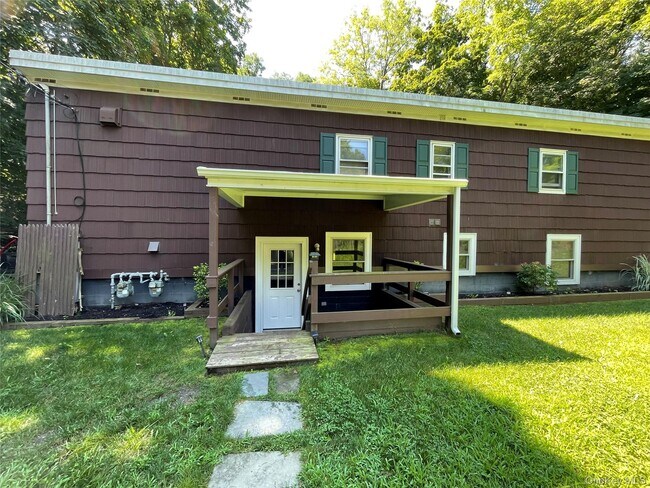 Foto del edificio - 328 E Broadway