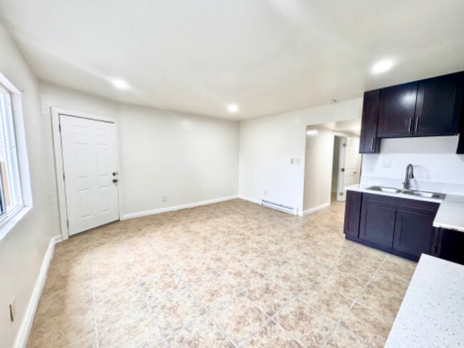 Building Photo - 2820 W Slauson Ave