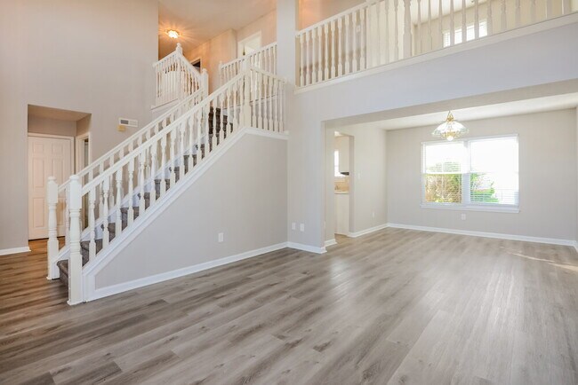 Building Photo - 4947 Kilda Dr