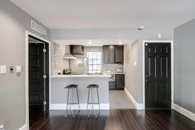 Foto del edificio - 3401 Timmons Ln