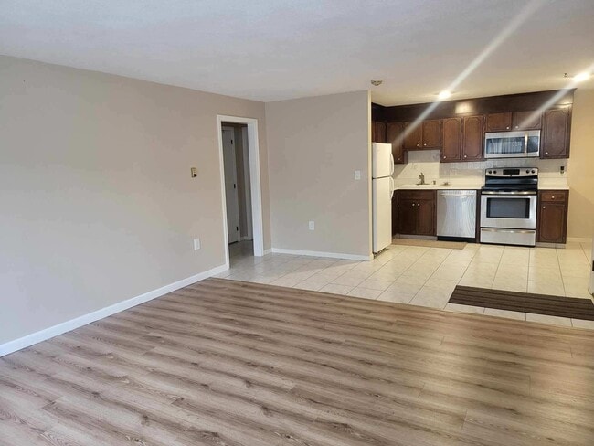 Foto del edificio - 1 Hallmark Gdns