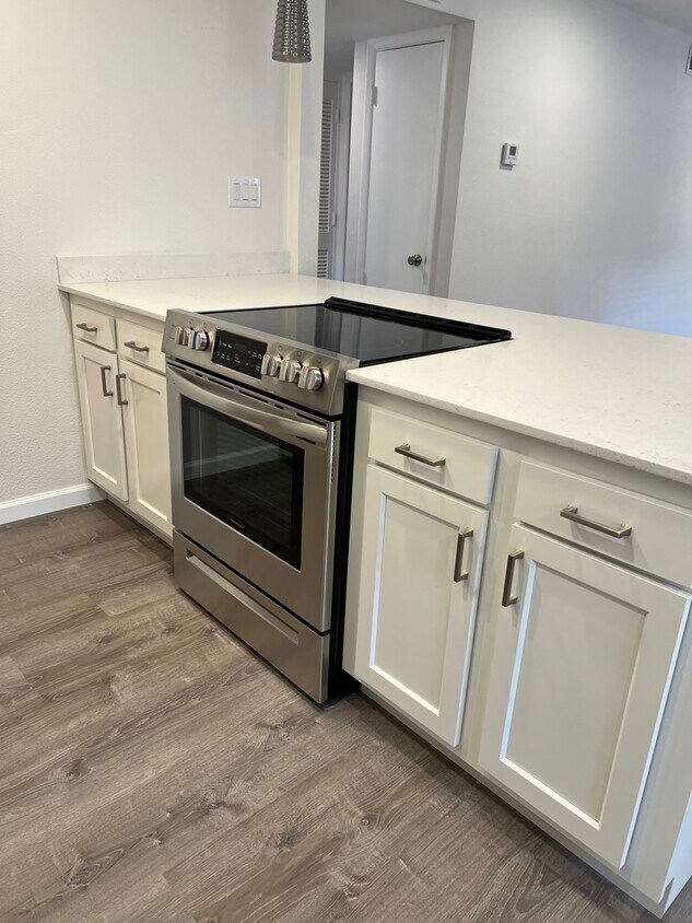 Foto principal - 1601 Pennsylvania St NE