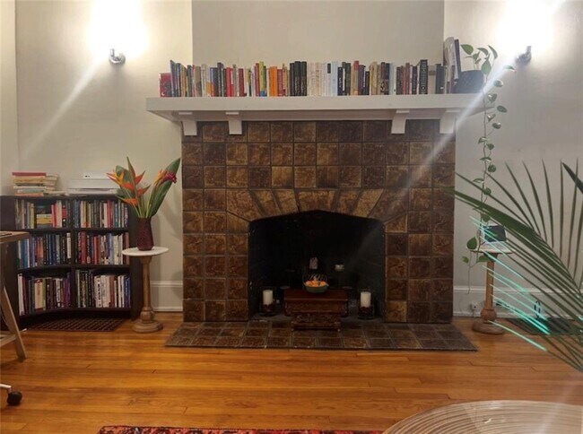 Building Photo - 840 Penn Ave NE