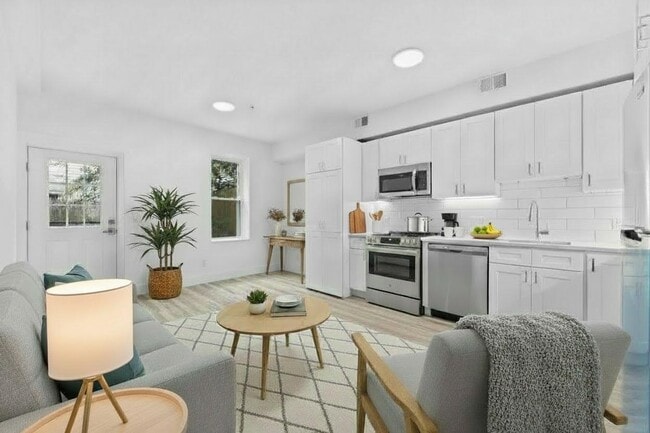 Building Photo - 2505 Central Ave