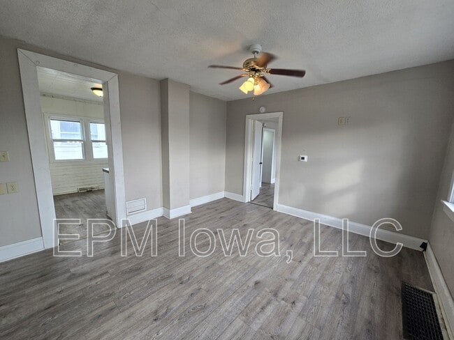 Building Photo - 1324 South St