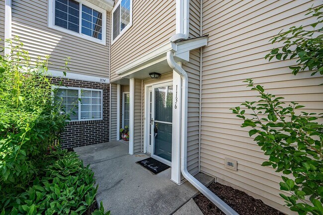 Foto del edificio - 1136 Cambria Ln S