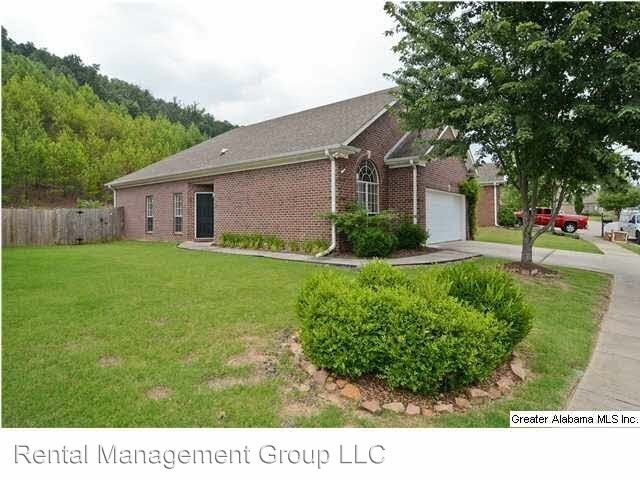 Building Photo - 3 br, 2 bath House - 1125 Castlemaine Drive