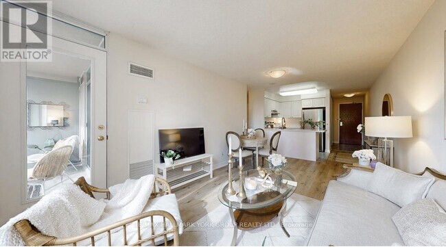 Photo du bâtiment - 28 Empress Ave