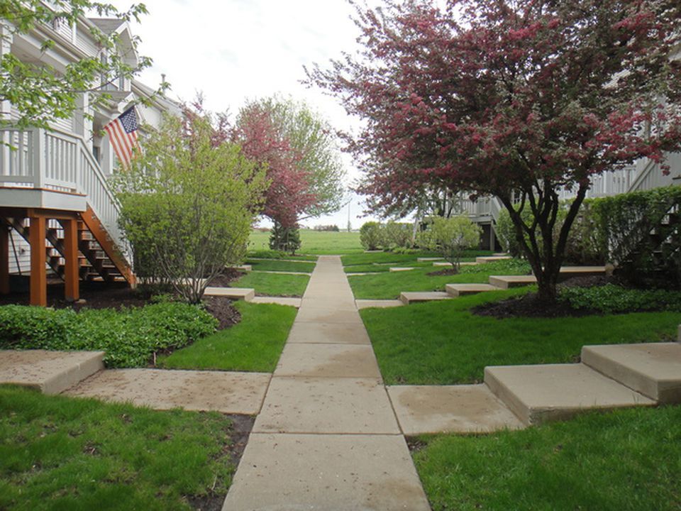 Primary Photo - 1526 Grand Dr