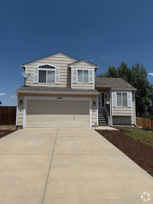 Building Photo - 1288 Ancestra Dr