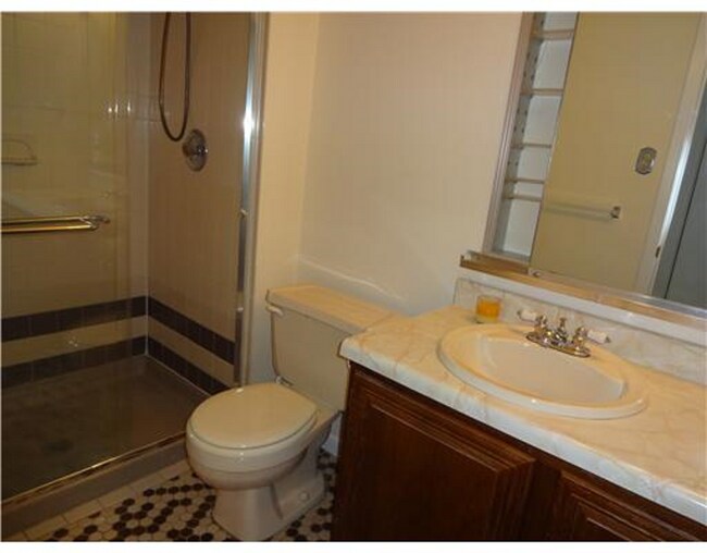 Foto del edificio - 48 Arrowwood Ln