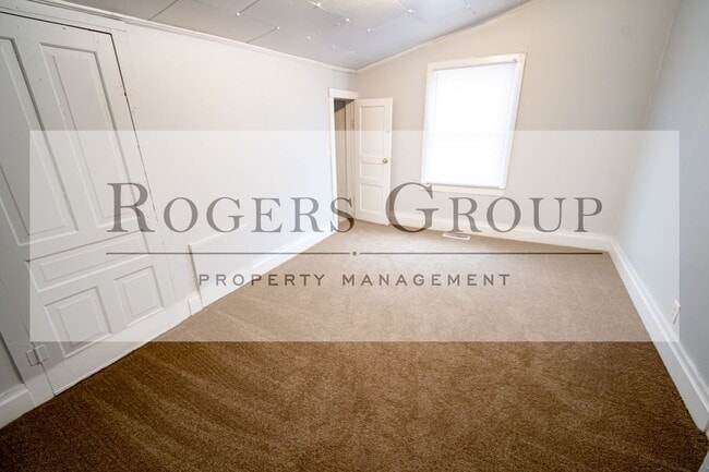 Building Photo - 433 Alexander Ave